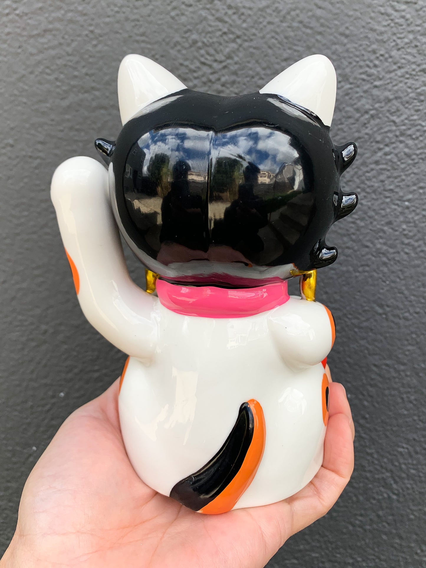 PRE-ORDER: Estimated November Delivery. Heart Ceramic Betty Maneki Neko