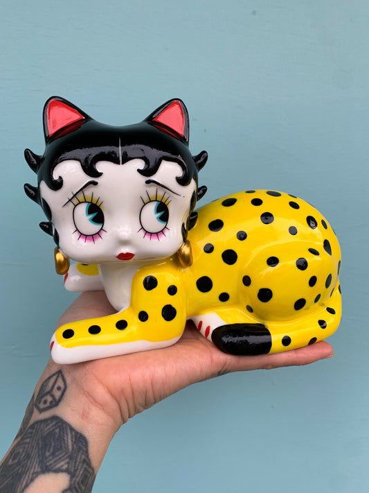 PRE ORDER: Ceramic Leopard Betty- Estimated Delivery APRIL